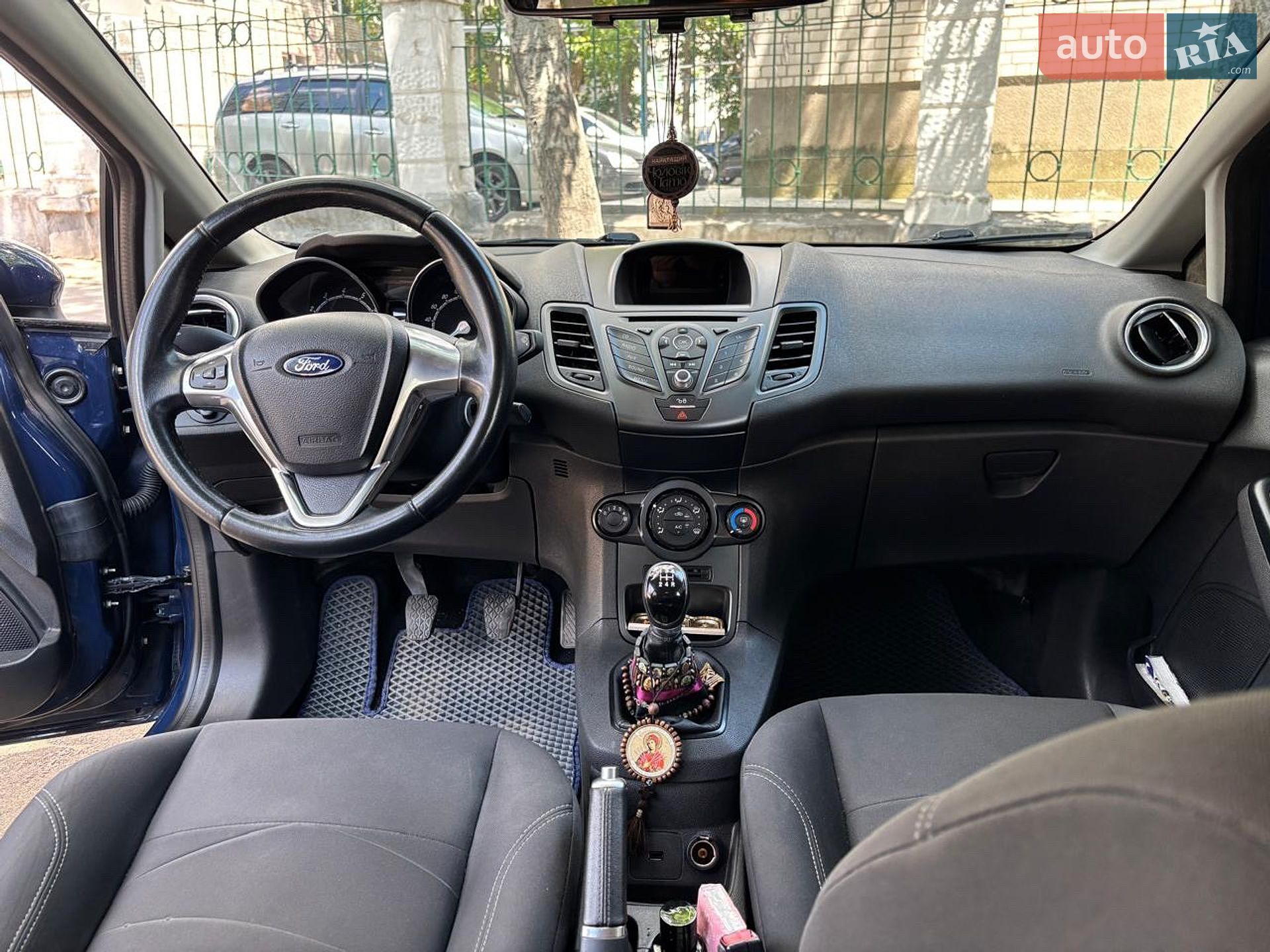 Ford Fiesta 2016 VIN WF0DXXGAKDGY08302 фото оголошення 13 з 14