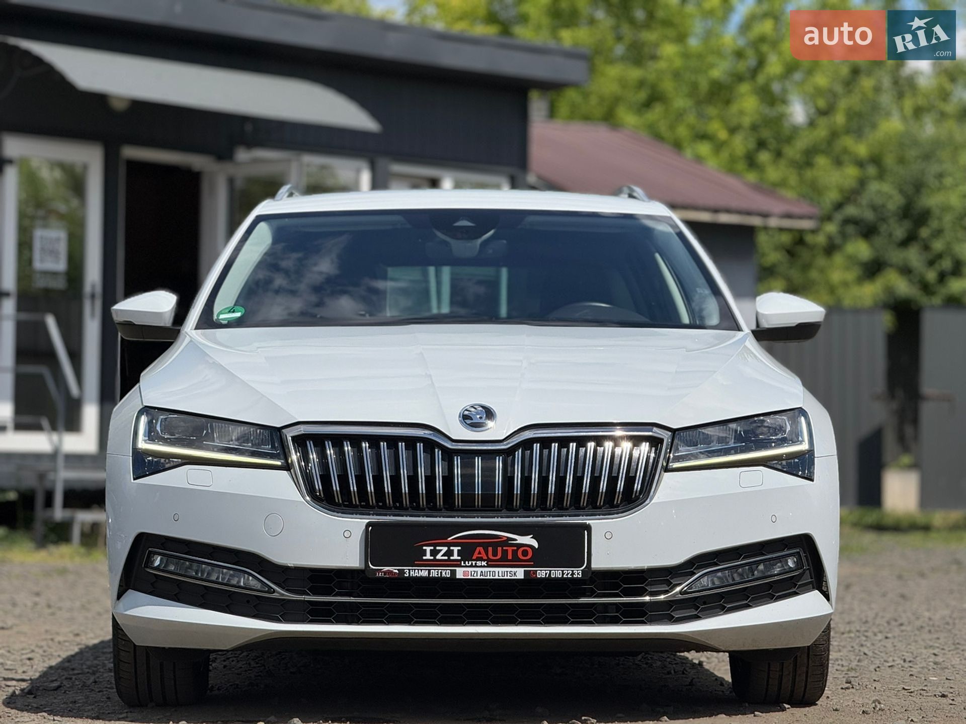 Skoda Superb 2022 VIN TMBJR9NP1N7052806 фото оголошення 2 з 95