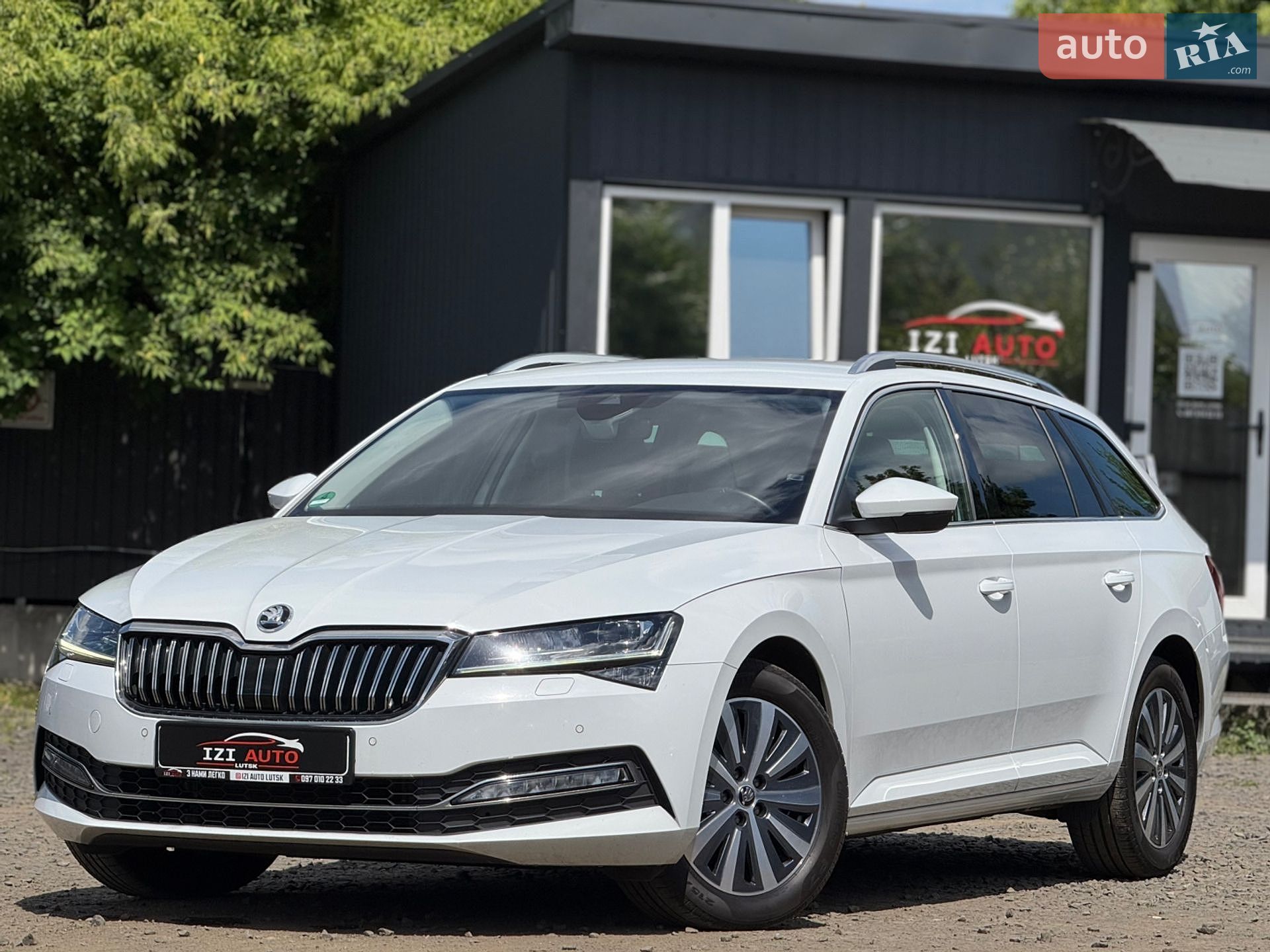 Skoda Superb 2022 VIN TMBJR9NP1N7052806 фото оголошення 4 з 95