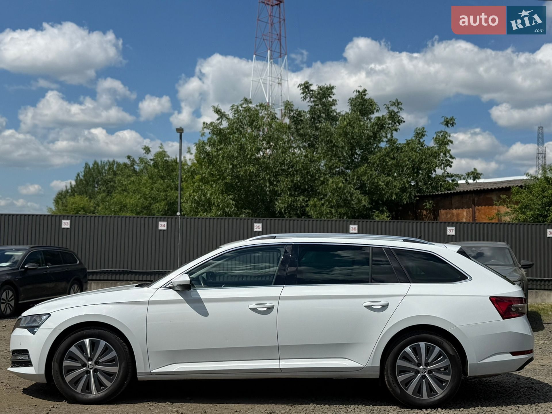 Skoda Superb 2022 VIN TMBJR9NP1N7052806 фото оголошення 5 з 95
