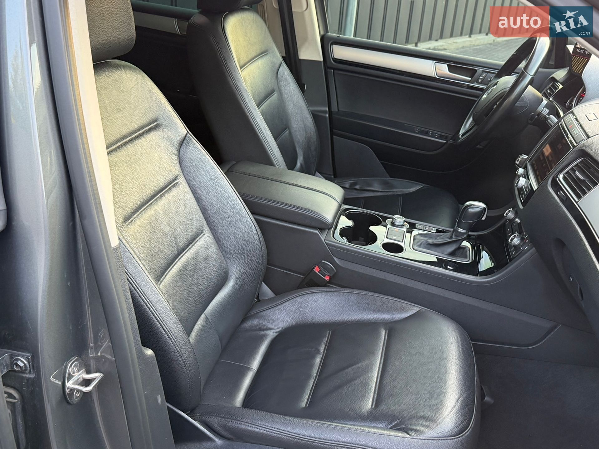 Volkswagen Touareg 2015 VIN WVGZZZ7PZFD013791 фото оголошення 13 з 18