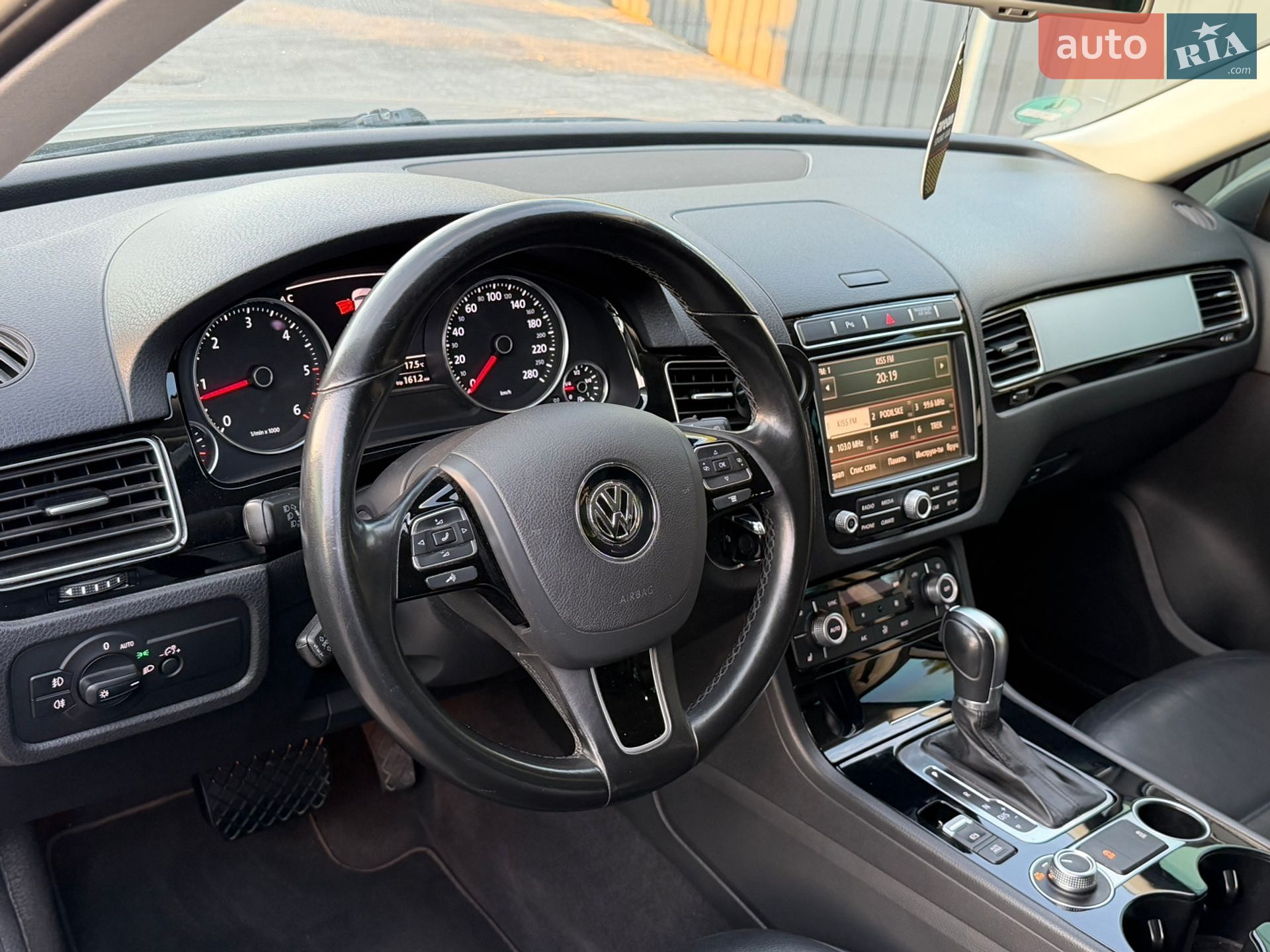 Volkswagen Touareg 2015 VIN WVGZZZ7PZFD013791 фото оголошення 15 з 18