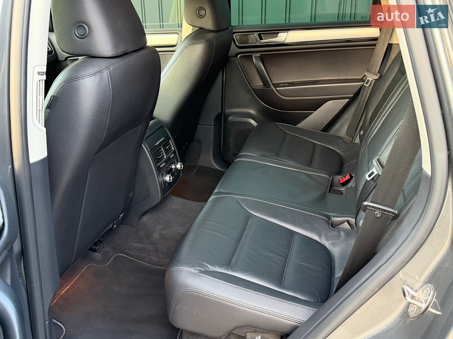 Volkswagen Touareg 2015 VIN WVGZZZ7PZFD013791 фото оголошення 16 з 18