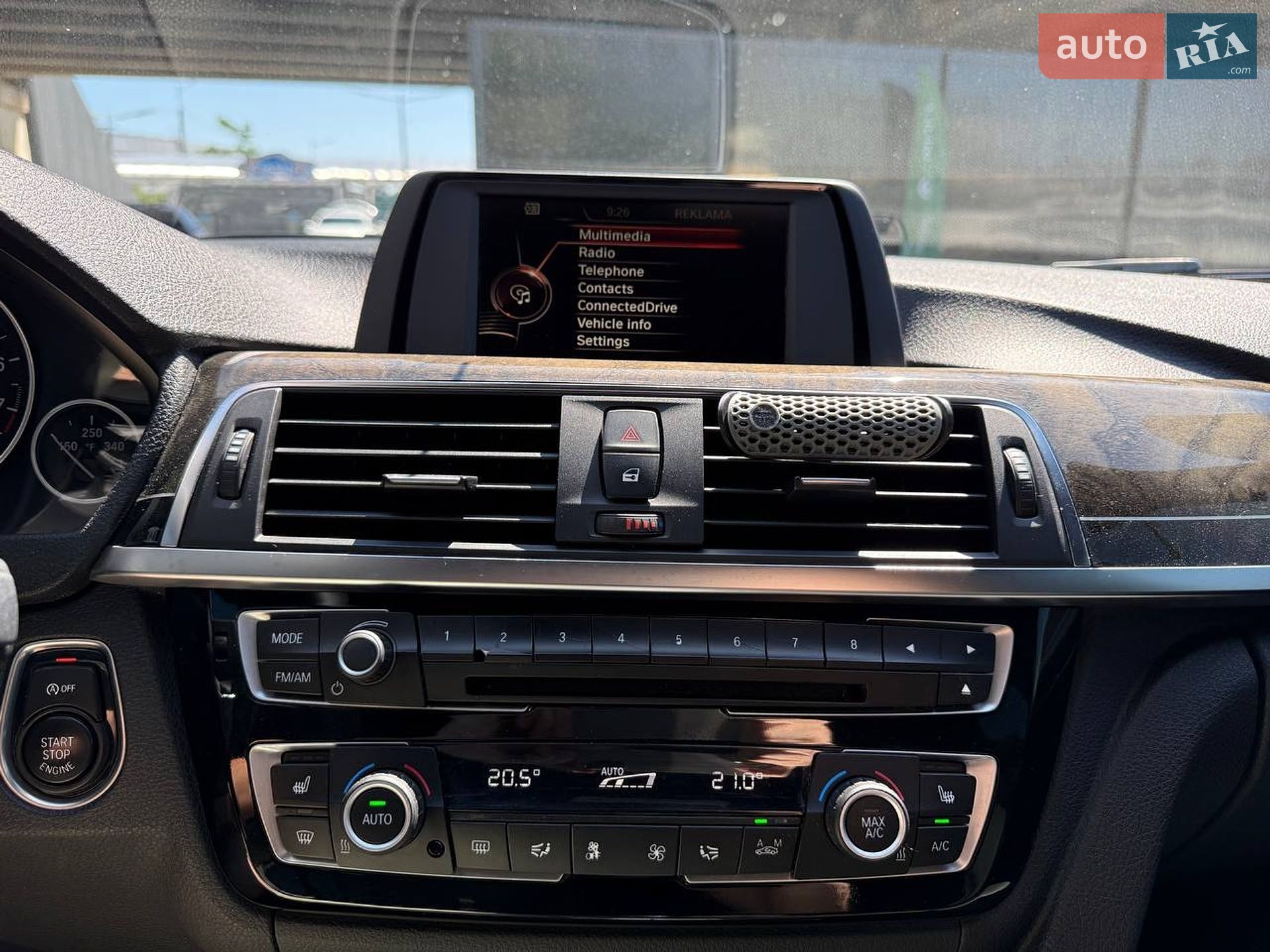 BMW 3 Series 2015 VIN WBA8E3C52GK502727 фото оголошення 16 з 19