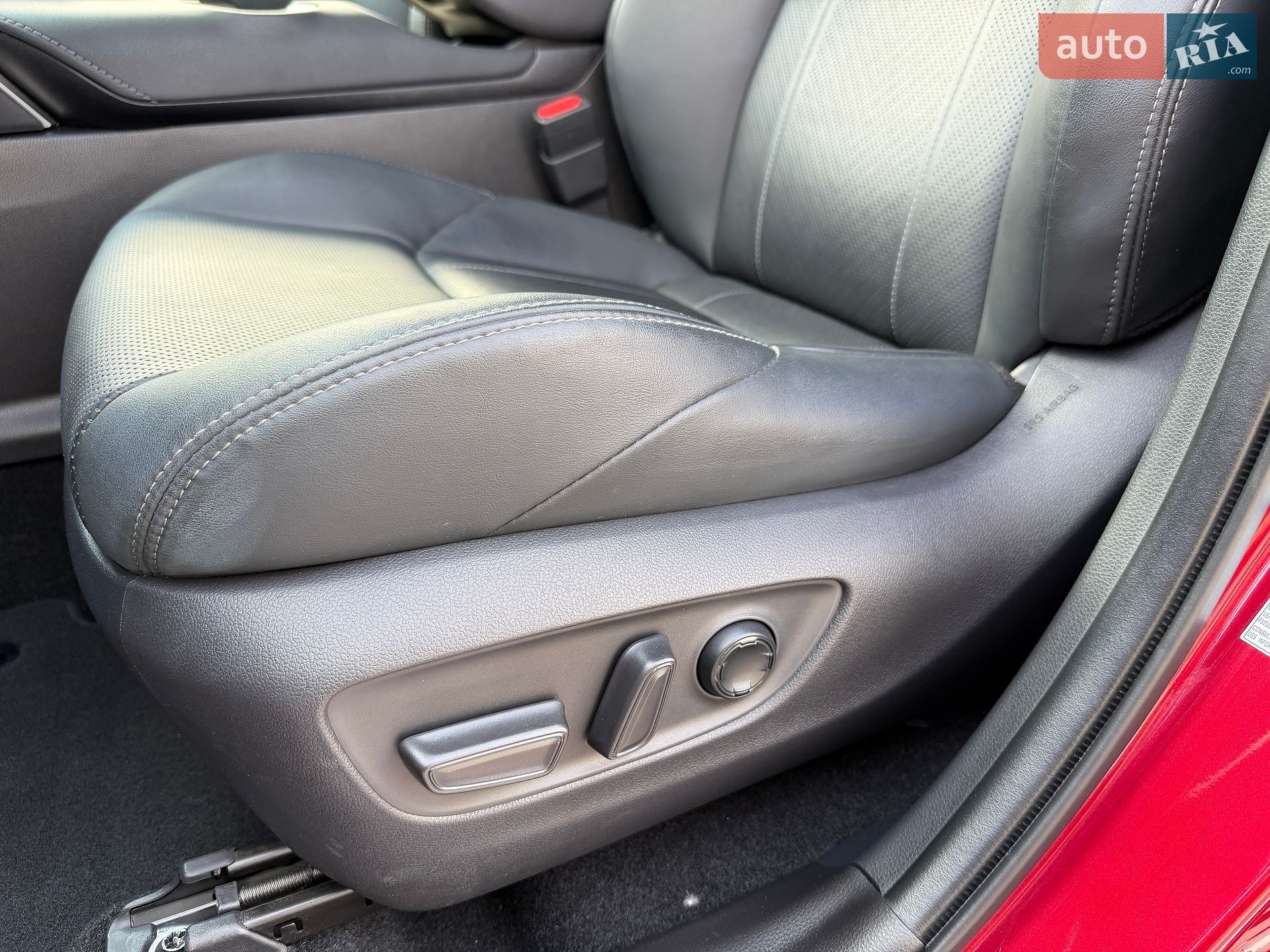 Toyota Venza 2021 VIN JTEAAAAH3MJ048955 фото оголошення 20 з 44