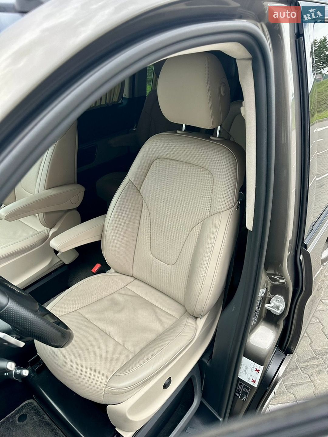 Mercedes-Benz V-Class 2015 VIN WDF44781313084600 фото оголошення 18 з 26