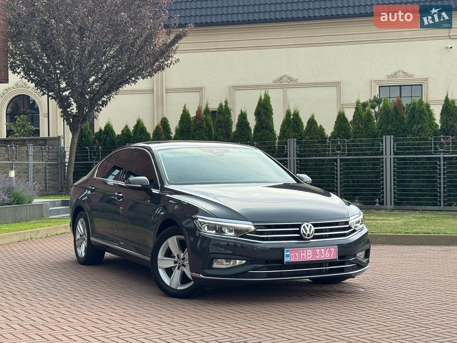 Volkswagen Passat 2020 VIN WVWZZZ3CZLE046608 фото оголошення 2 з 50
