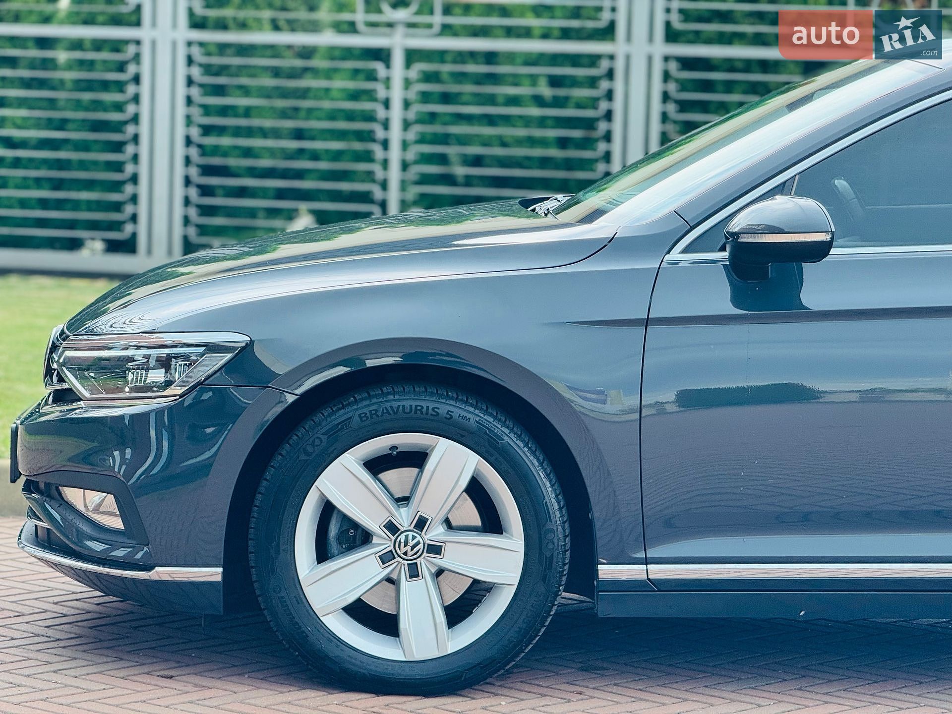 Volkswagen Passat 2020 VIN WVWZZZ3CZLE046608 фото оголошення 3 з 50