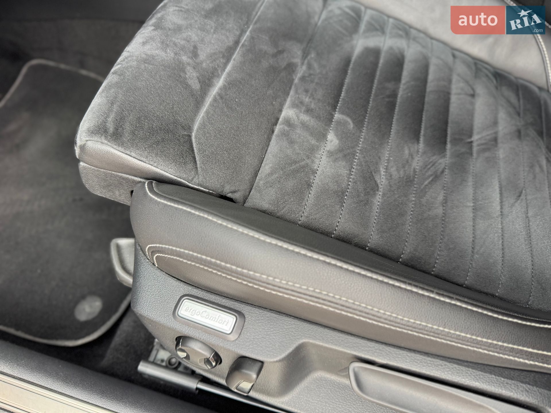 Volkswagen Passat 2020 VIN WVWZZZ3CZLE046608 фото оголошення 23 з 50