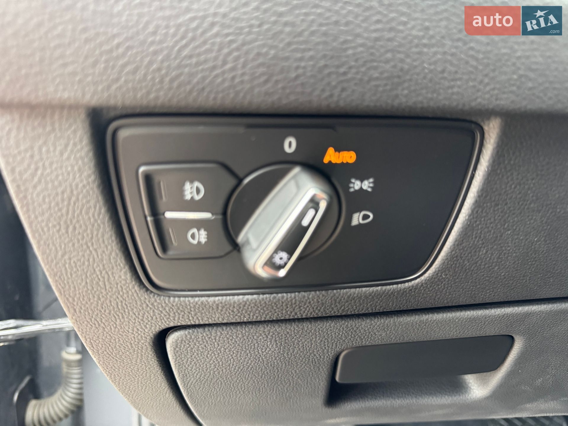 Volkswagen Passat 2020 VIN WVWZZZ3CZLE046608 фото оголошення 29 з 50