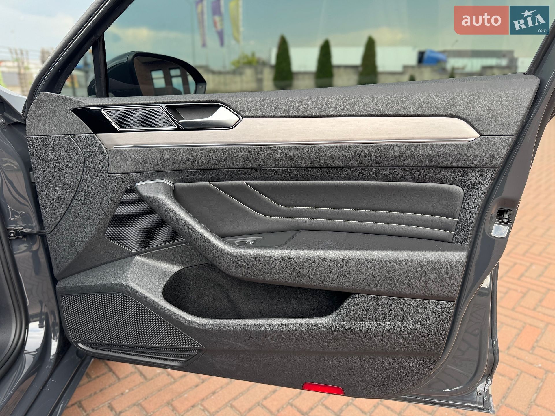 Volkswagen Passat 2020 VIN WVWZZZ3CZLE046608 фото оголошення 36 з 50