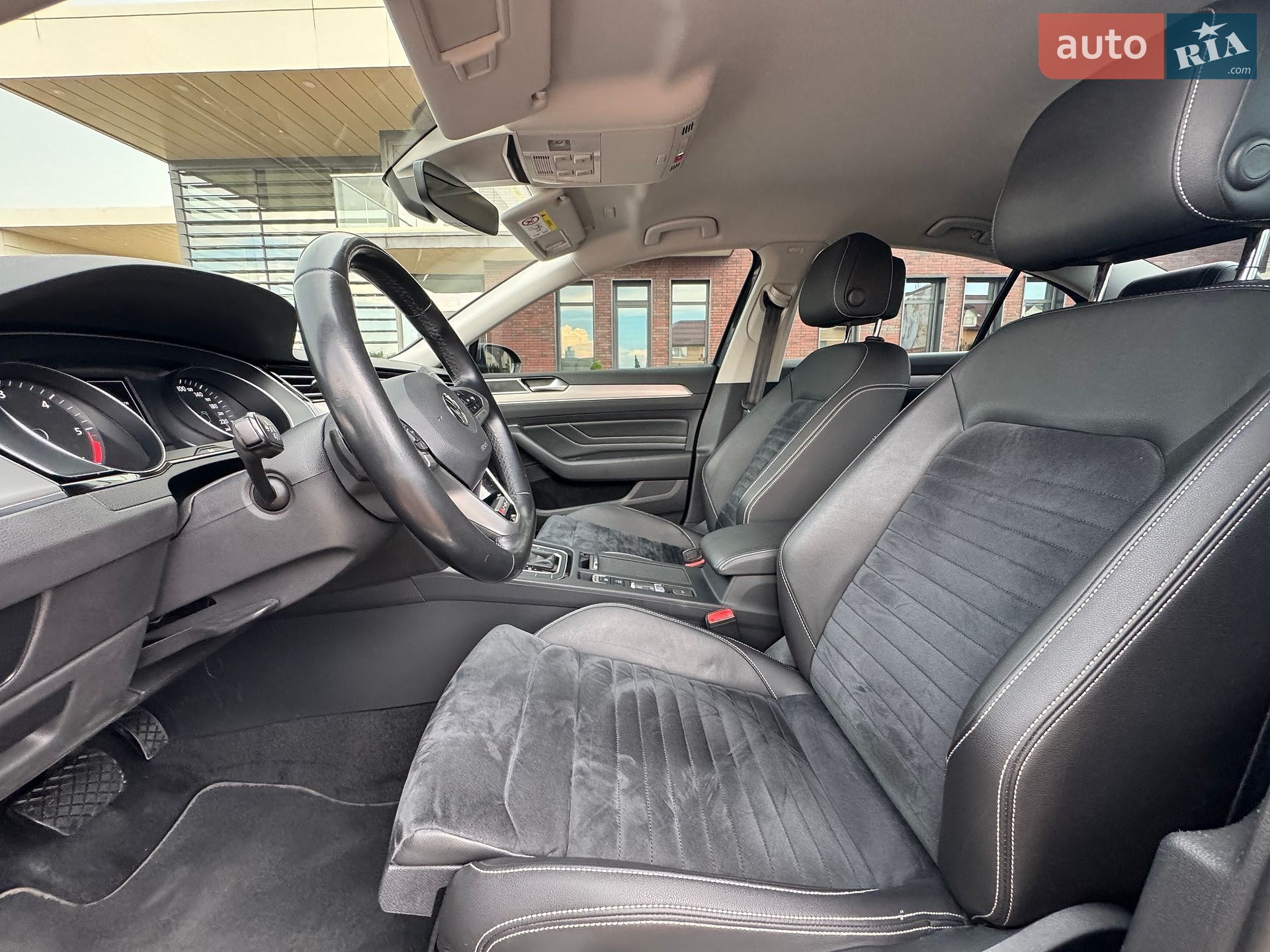 Volkswagen Passat 2020 VIN WVWZZZ3CZLE046608 фото оголошення 40 з 50