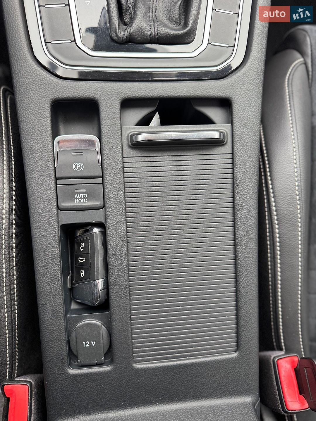 Volkswagen Passat 2020 VIN WVWZZZ3CZLE046608 фото оголошення 47 з 50