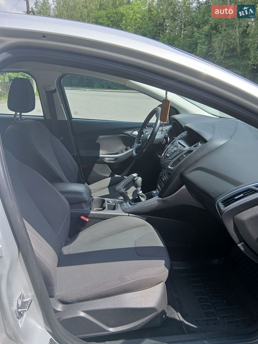 Ford Focus 2013 VIN WF0LXXGCBLDD14930 фото оголошення 6 з 20