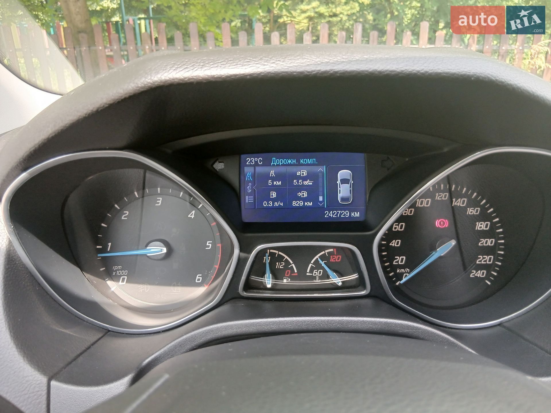 Ford Focus 2013 VIN WF0LXXGCBLDD14930 фото оголошення 18 з 20