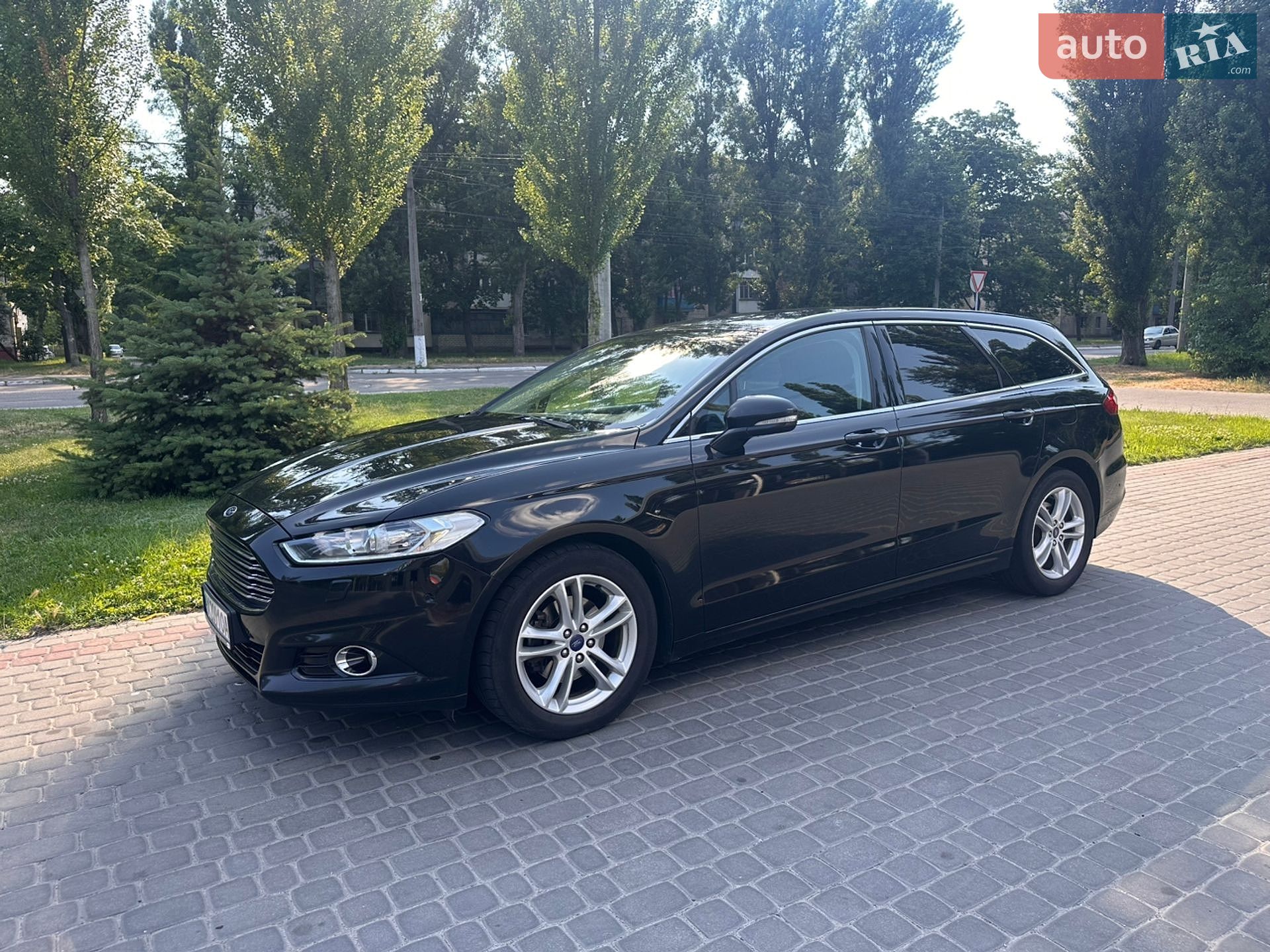 Ford Mondeo 2016 VIN WF0FXXWPCFGL62484 фото оголошення 3 з 23