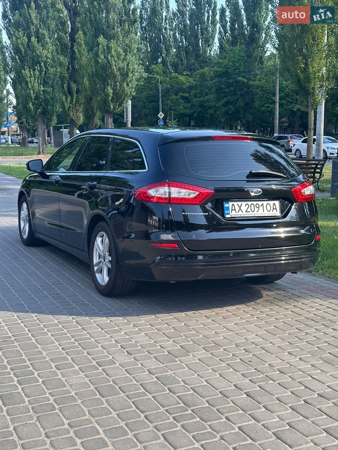Ford Mondeo 2016 VIN WF0FXXWPCFGL62484 фото оголошення 4 з 23