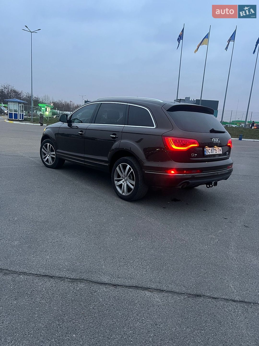 Audi Q7 2011 VIN WA1LMAFE6CD001980 фото оголошення 4 з 8