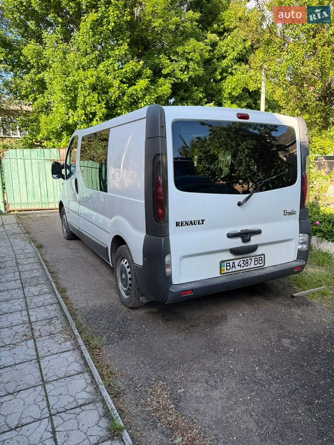 Renault Trafic 2006 VIN VF1FLACA66Y137212 фото оголошення 2 з 11