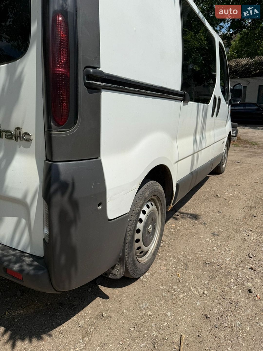 Renault Trafic 2006 VIN VF1FLACA66Y137212 фото оголошення 3 з 11