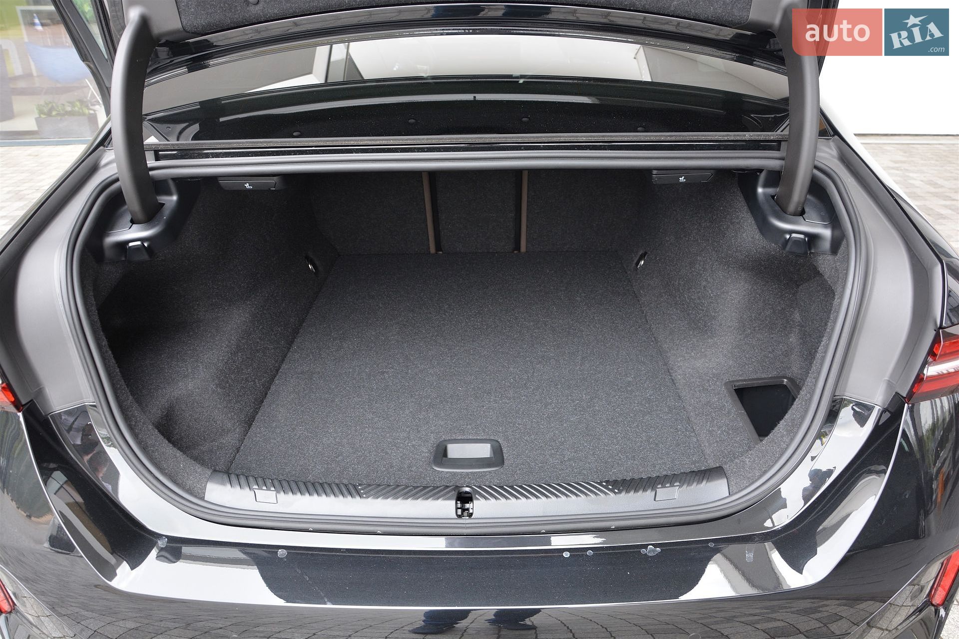 BMW i5 2025 VIN WBY41HG040CU91558 фото оголошення 9 з 10