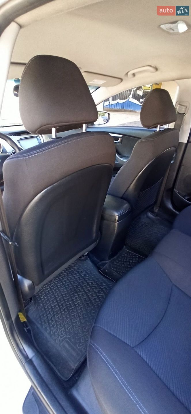 Hyundai Elantra 2013 VIN KMHDH41CBDU955547 фото оголошення 17 з 21
