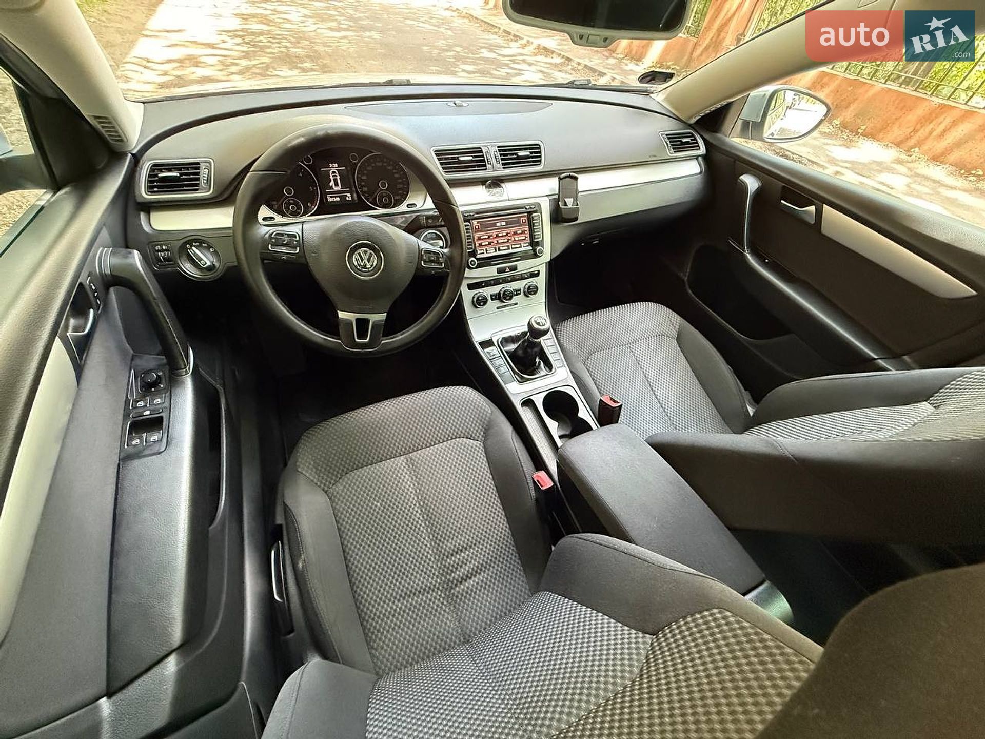 Volkswagen Passat 2012 VIN WVWZZZ3CZCE134105 фото оголошення 23 з 36