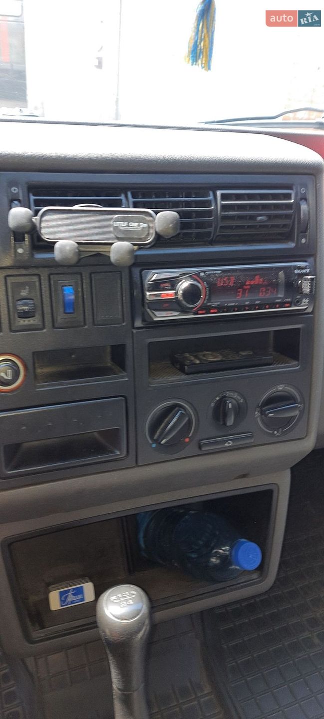 Volkswagen Transporter 2001 VIN WV1ZZZ70Z1X136141 фото оголошення 14 з 50