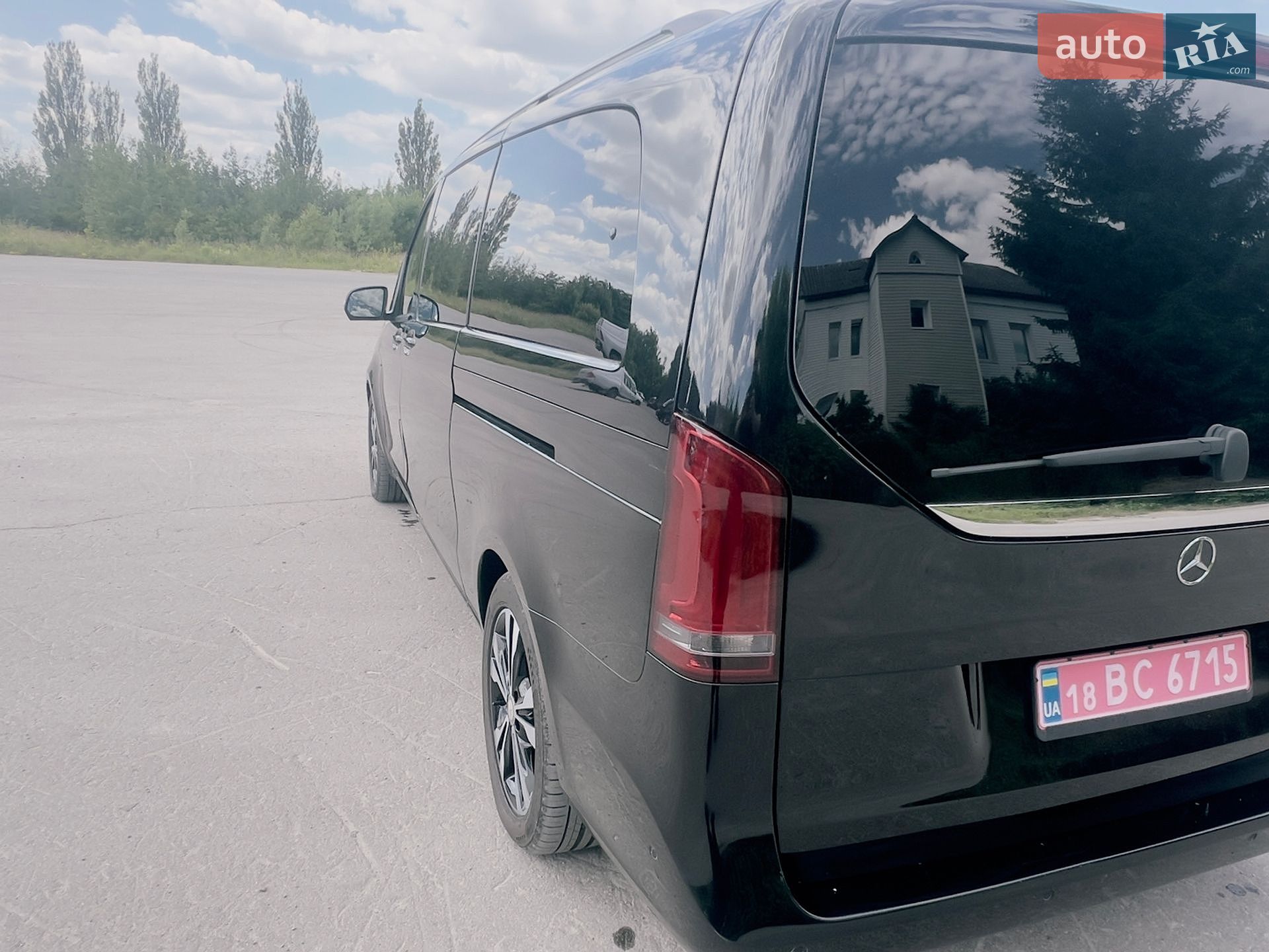 Mercedes-Benz V-Class 2017 VIN WDF44781513391740 фото оголошення 4 з 26