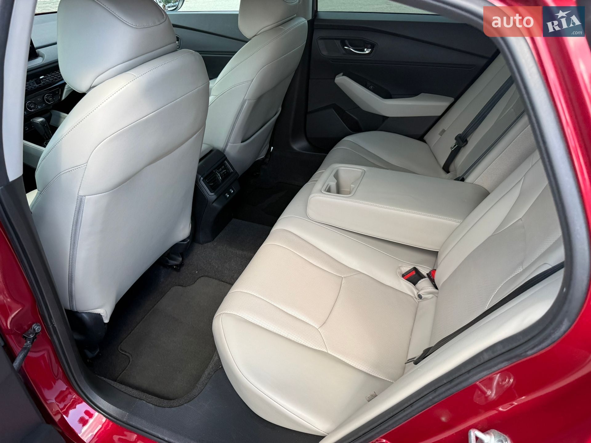 Honda Accord 2023 VIN 1HGCY2F68PA018233 фото оголошення 9 з 25