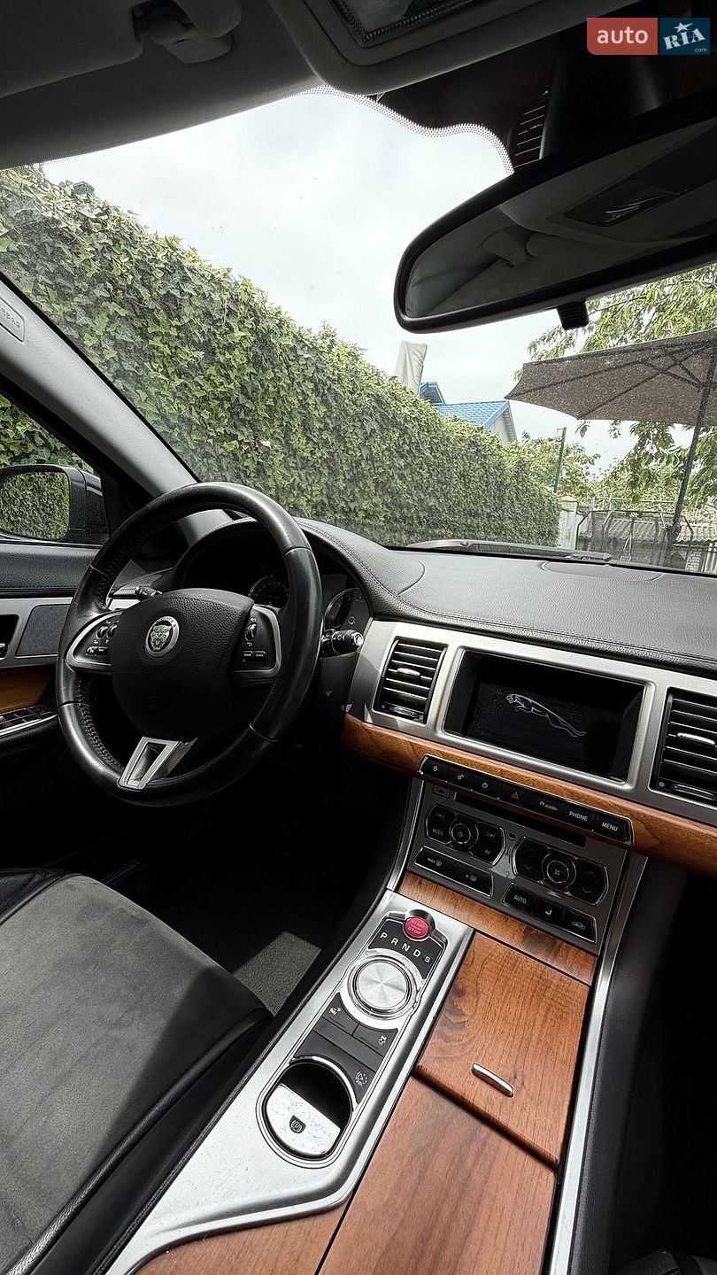 Jaguar XF 2012 VIN SAJAA04H5CFS44666 фото оголошення 4 з 15