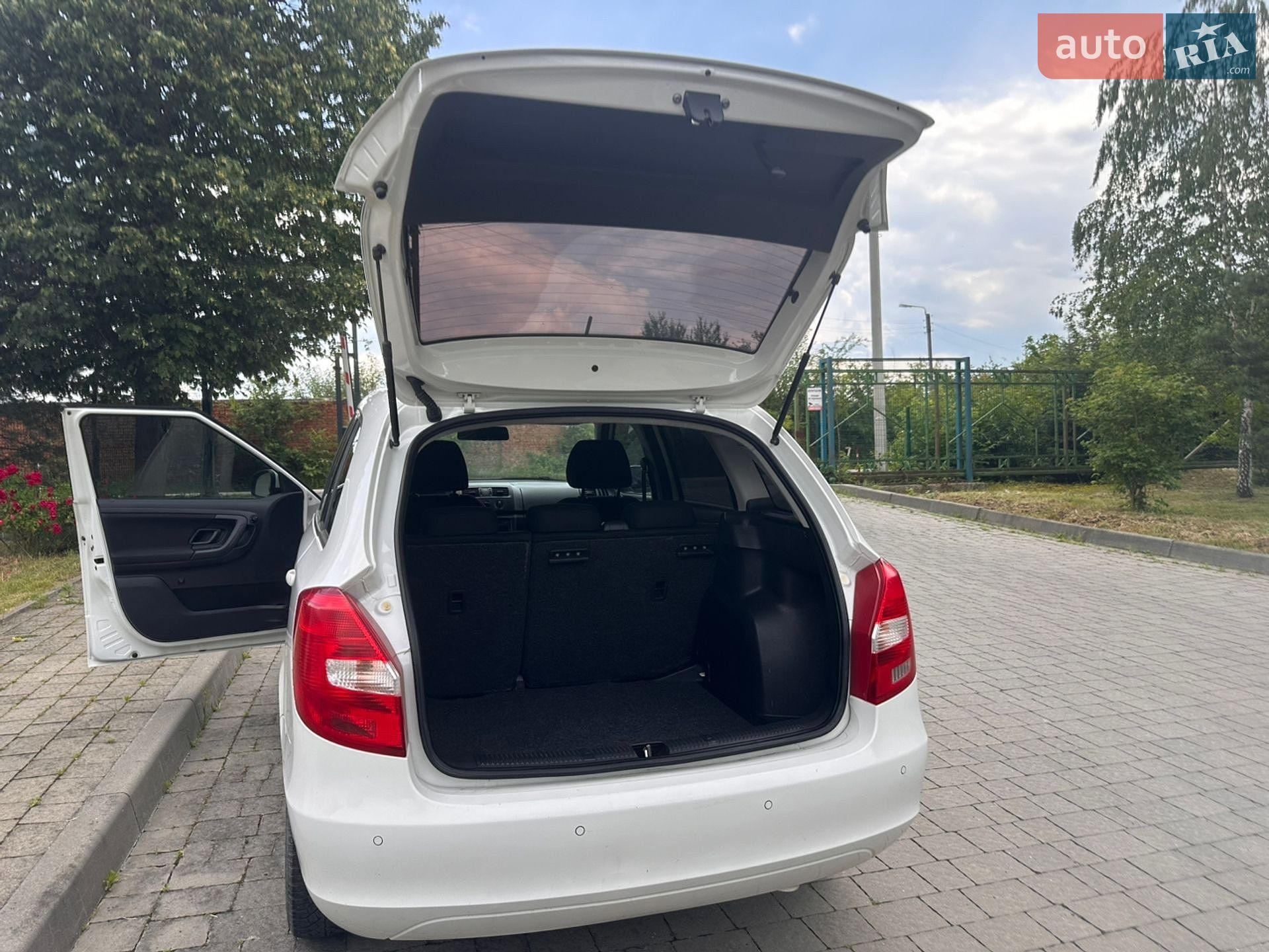 Skoda Fabia 2014 VIN TMBJS25J9F3029824 фото оголошення 5 з 10