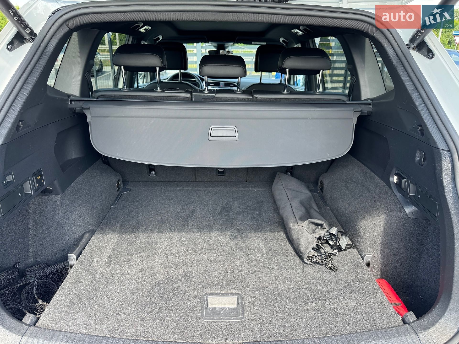 Volkswagen Tiguan Allspace 2022 VIN WVGZZZ5NXPM033558 фото оголошення 33 з 43