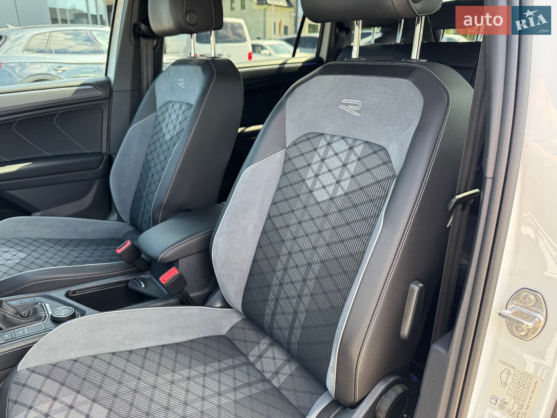Volkswagen Tiguan Allspace 2022 VIN WVGZZZ5NXPM033558 фото оголошення 19 з 43