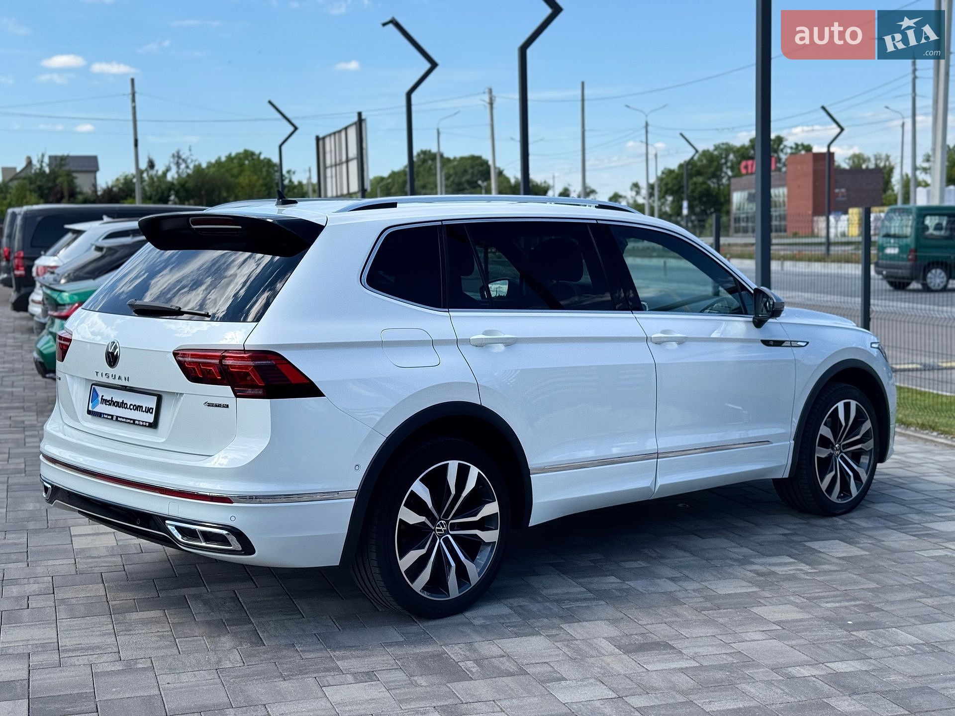Volkswagen Tiguan Allspace 2022 VIN WVGZZZ5NXPM033558 фото оголошення 3 з 43