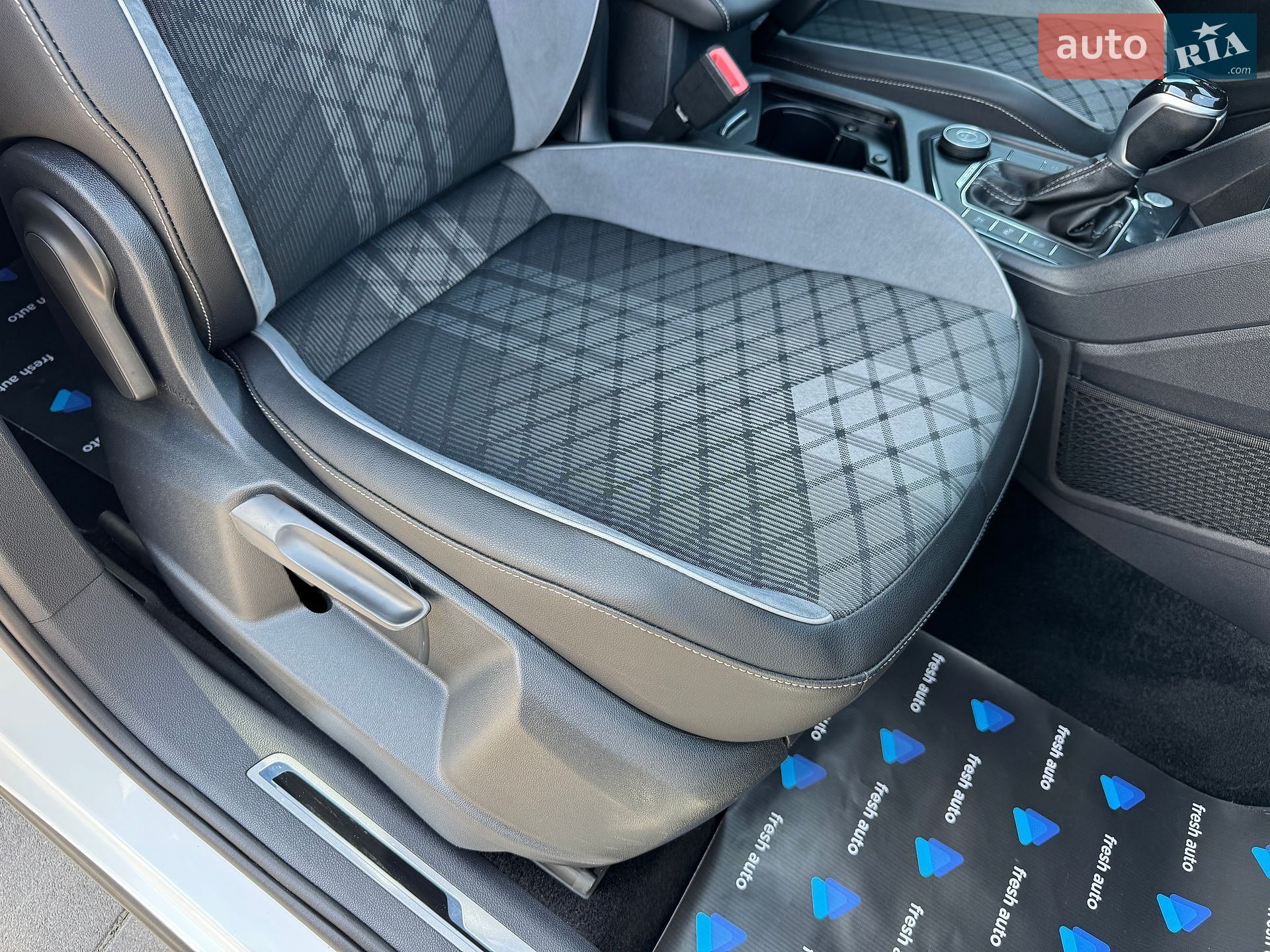 Volkswagen Tiguan Allspace 2022 VIN WVGZZZ5NXPM033558 фото оголошення 40 з 43