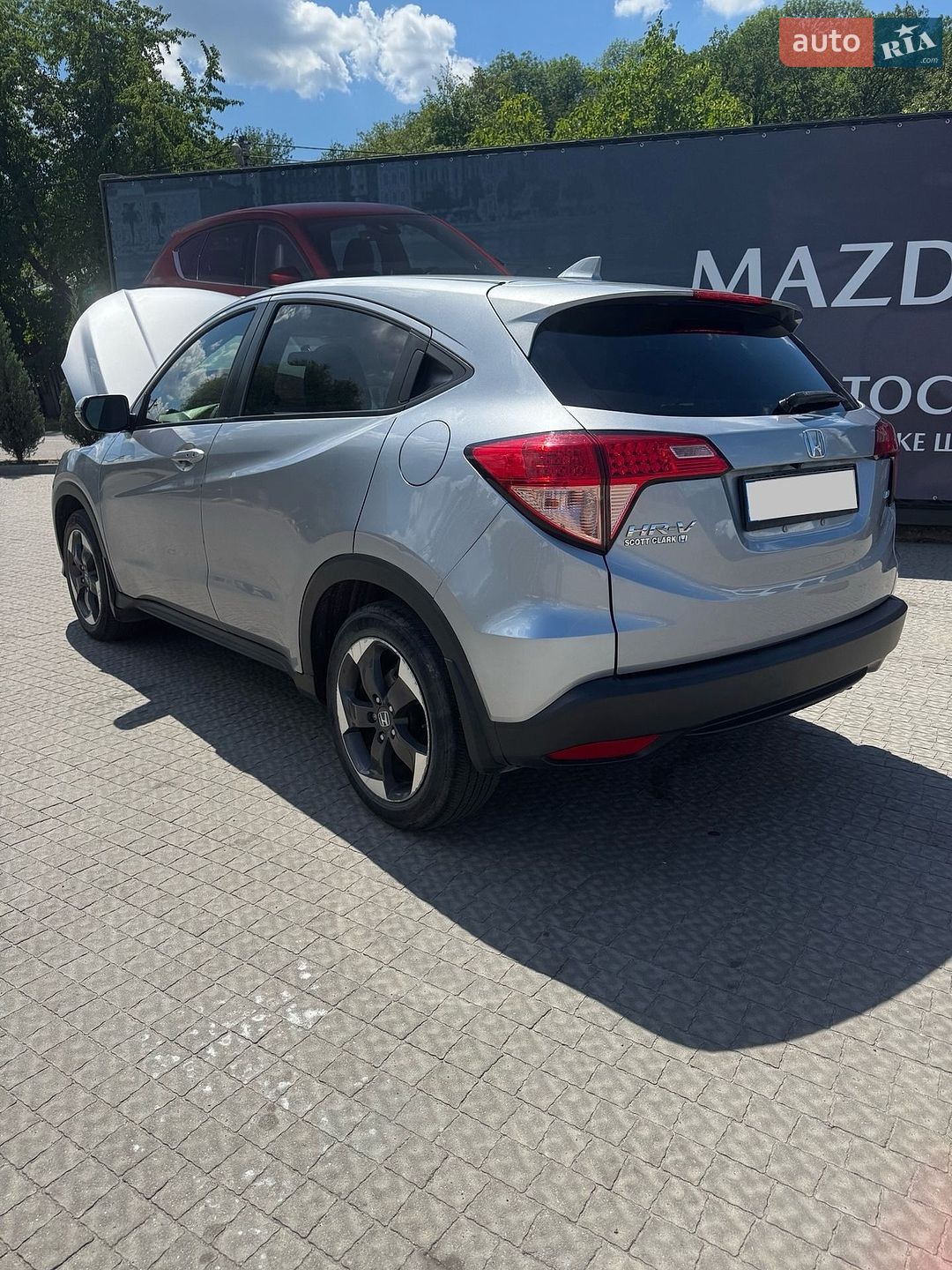 Honda HR-V 2018 VIN 3CZRU6H51JM717546 фото оголошення 8 з 20