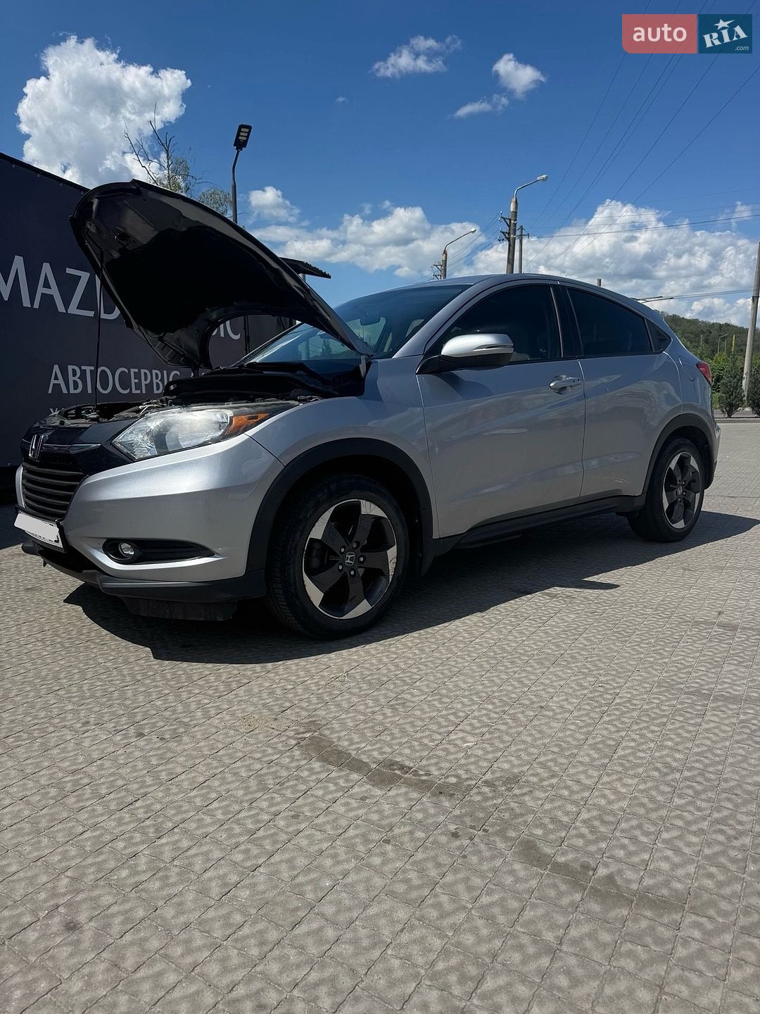 Honda HR-V 2018 VIN 3CZRU6H51JM717546 фото оголошення 9 з 20