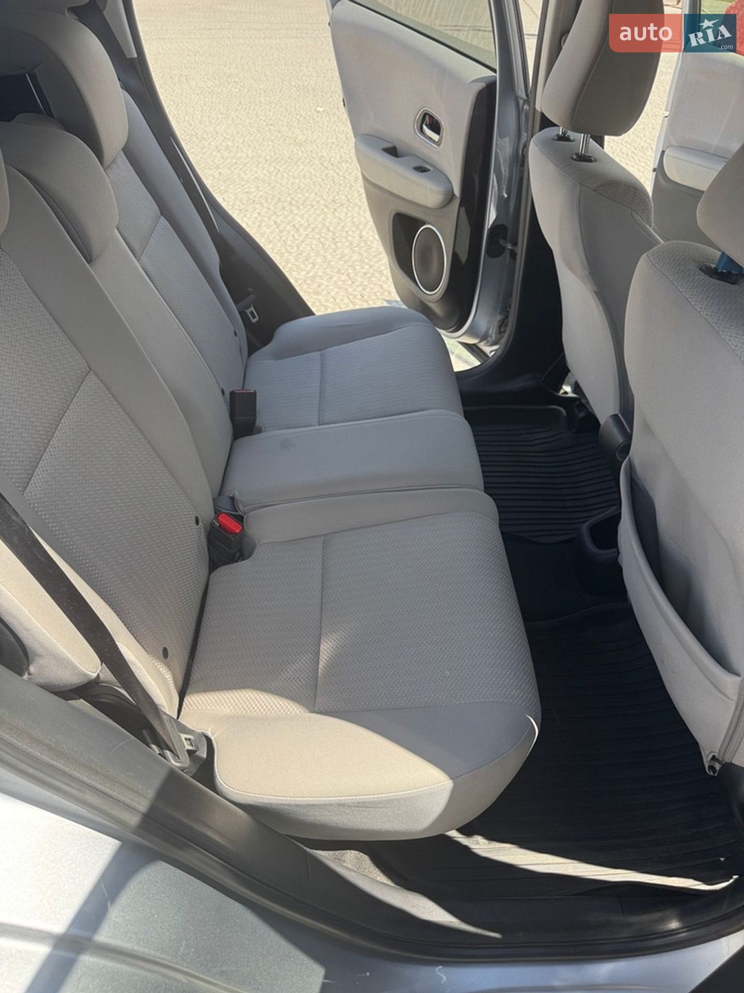 Honda HR-V 2018 VIN 3CZRU6H51JM717546 фото оголошення 17 з 20