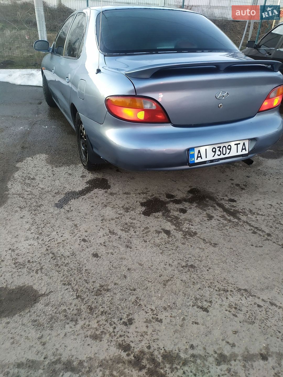 Hyundai Lantra 1997 VIN KMHJF31MPVU581200 фото оголошення 2 з 7