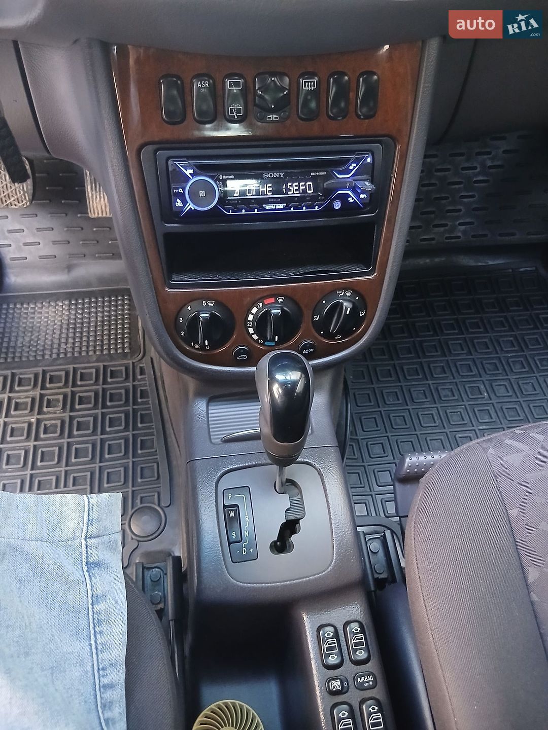 Mercedes-Benz A-Class 2002 VIN WDB1681091J781350 фото оголошення 12 з 13