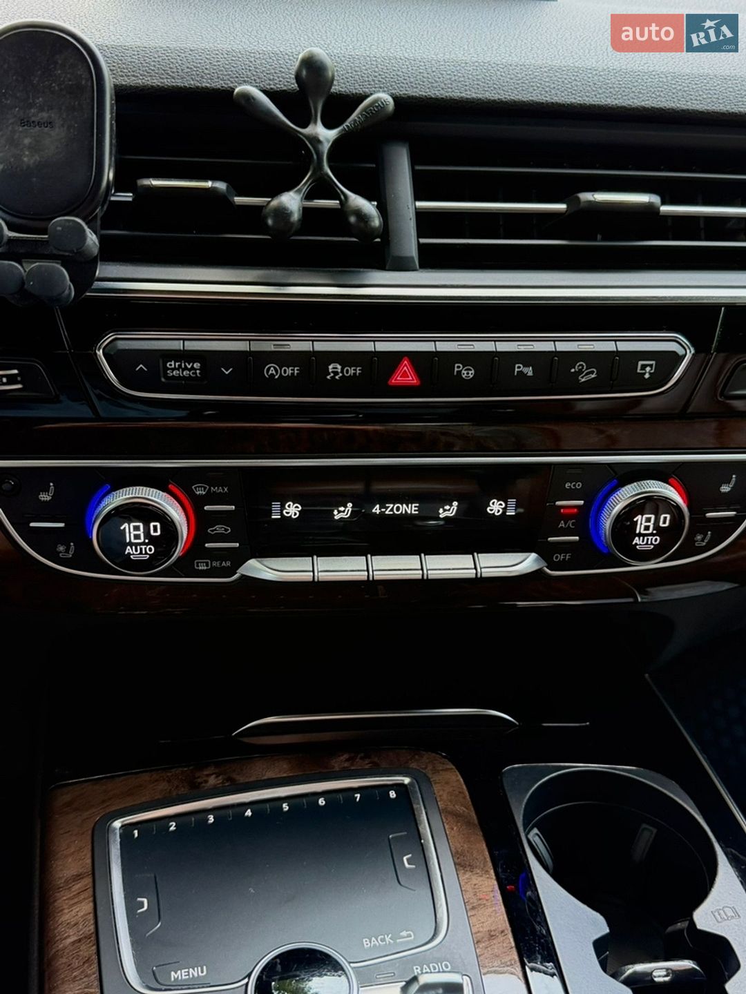 Audi Q7 2016 VIN WAUZZZ4M2HD028589 фото оголошення 26 з 40