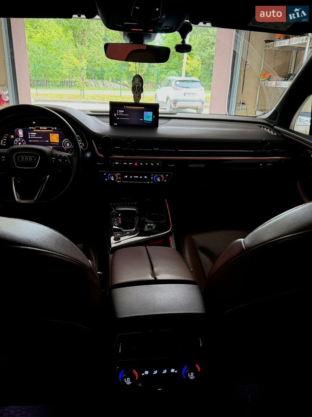 Audi Q7 2016 VIN WAUZZZ4M2HD028589 фото оголошення 31 з 40