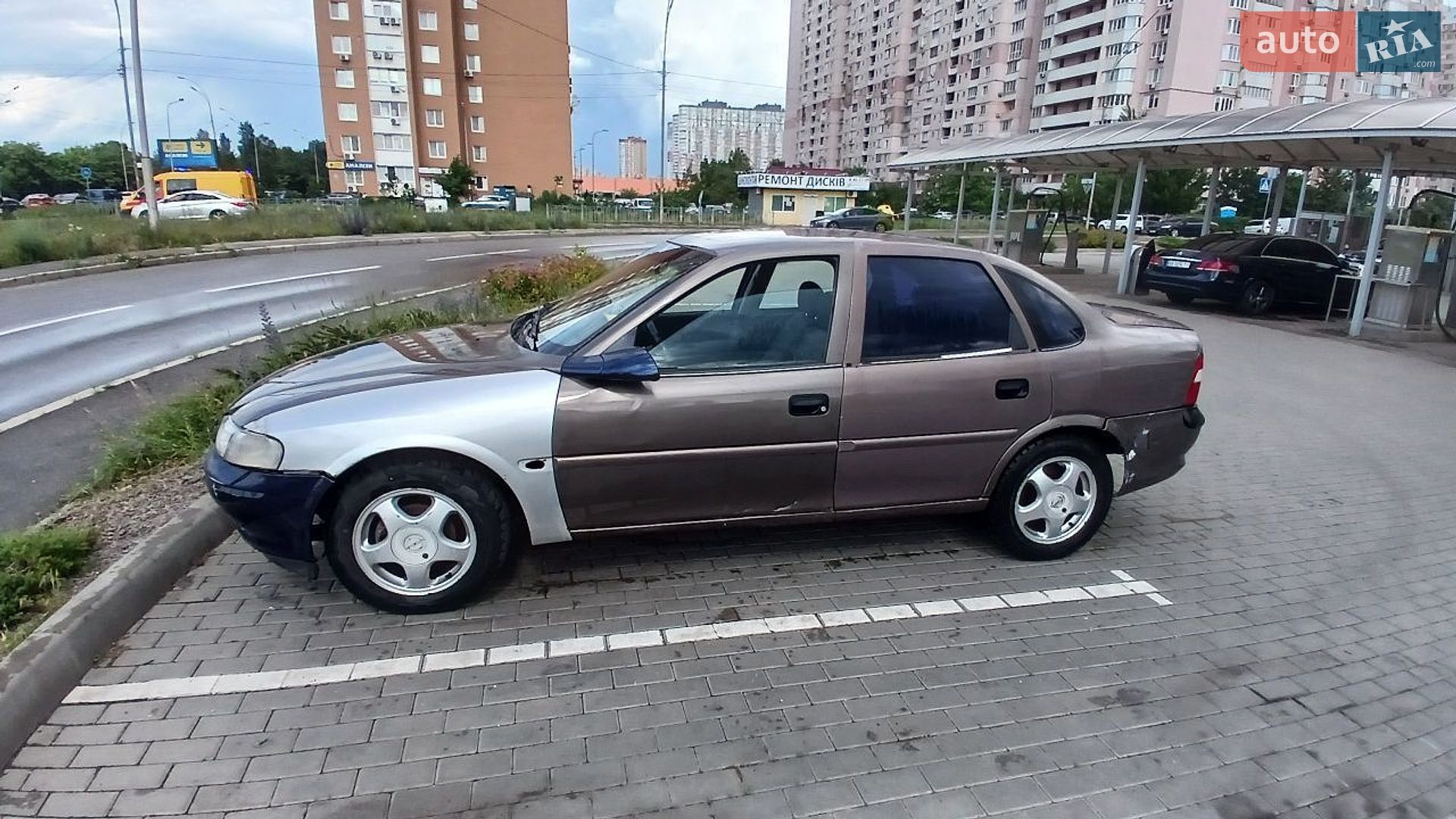 Opel Vectra 1998 VIN W0L0JBF19W1250347 фото оголошення 3 з 11