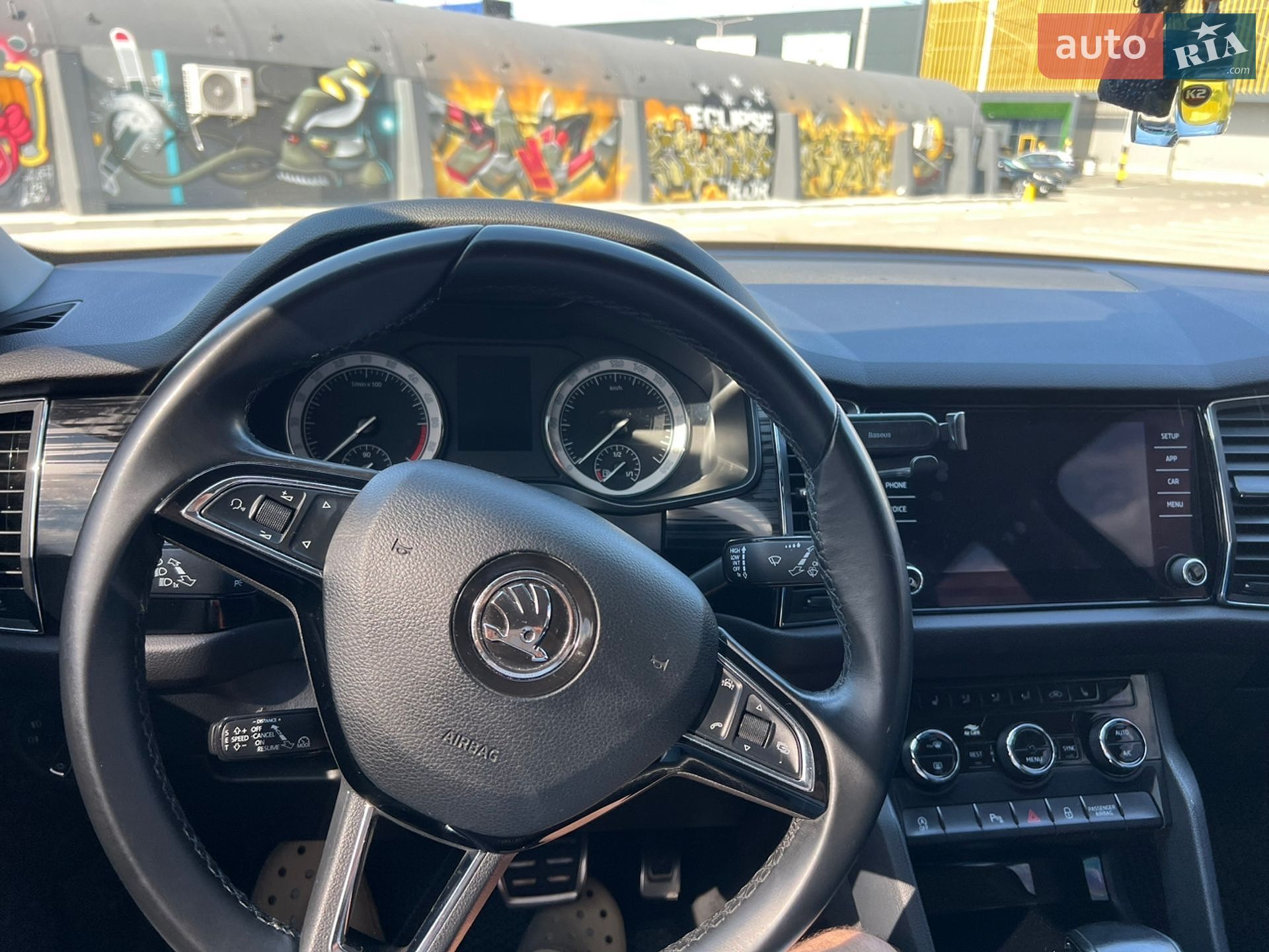 Skoda Kodiaq 2018 VIN TMBLJ7NS2J8081700 фото оголошення 12 з 37