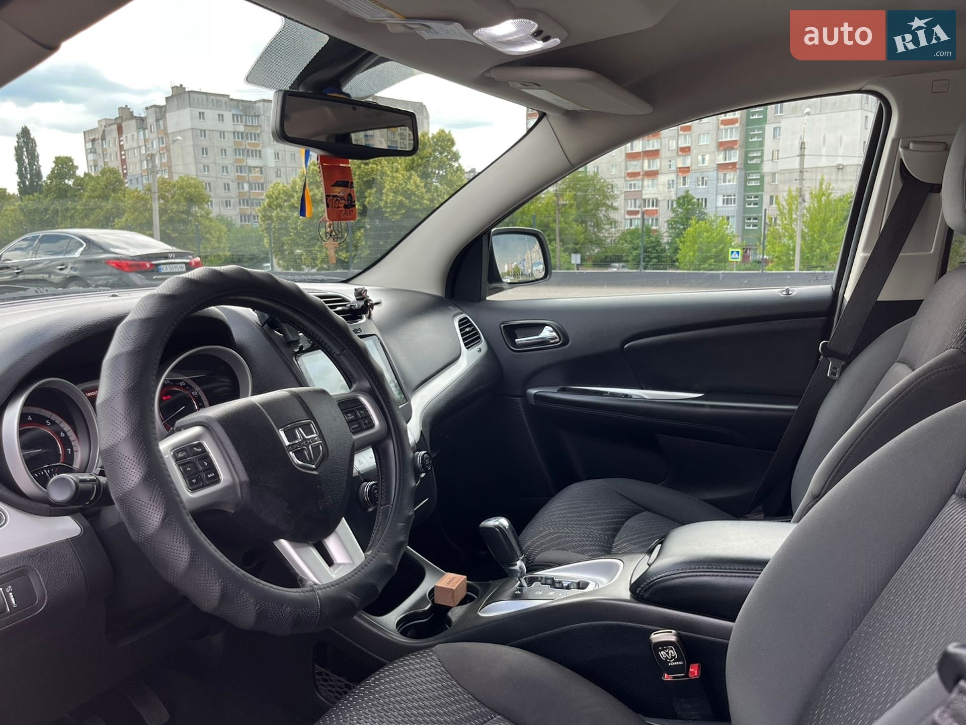 Dodge Journey 2017 VIN 3C4PDCBB8HT675449 фото оголошення 4 з 20