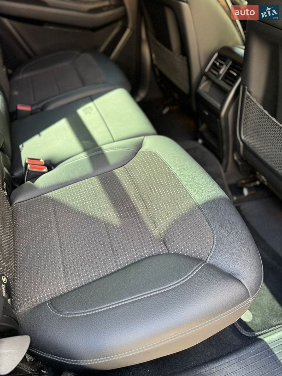 Mercedes-Benz GLE-Class 2015 VIN WDC1660041A697998 фото оголошення 18 з 20