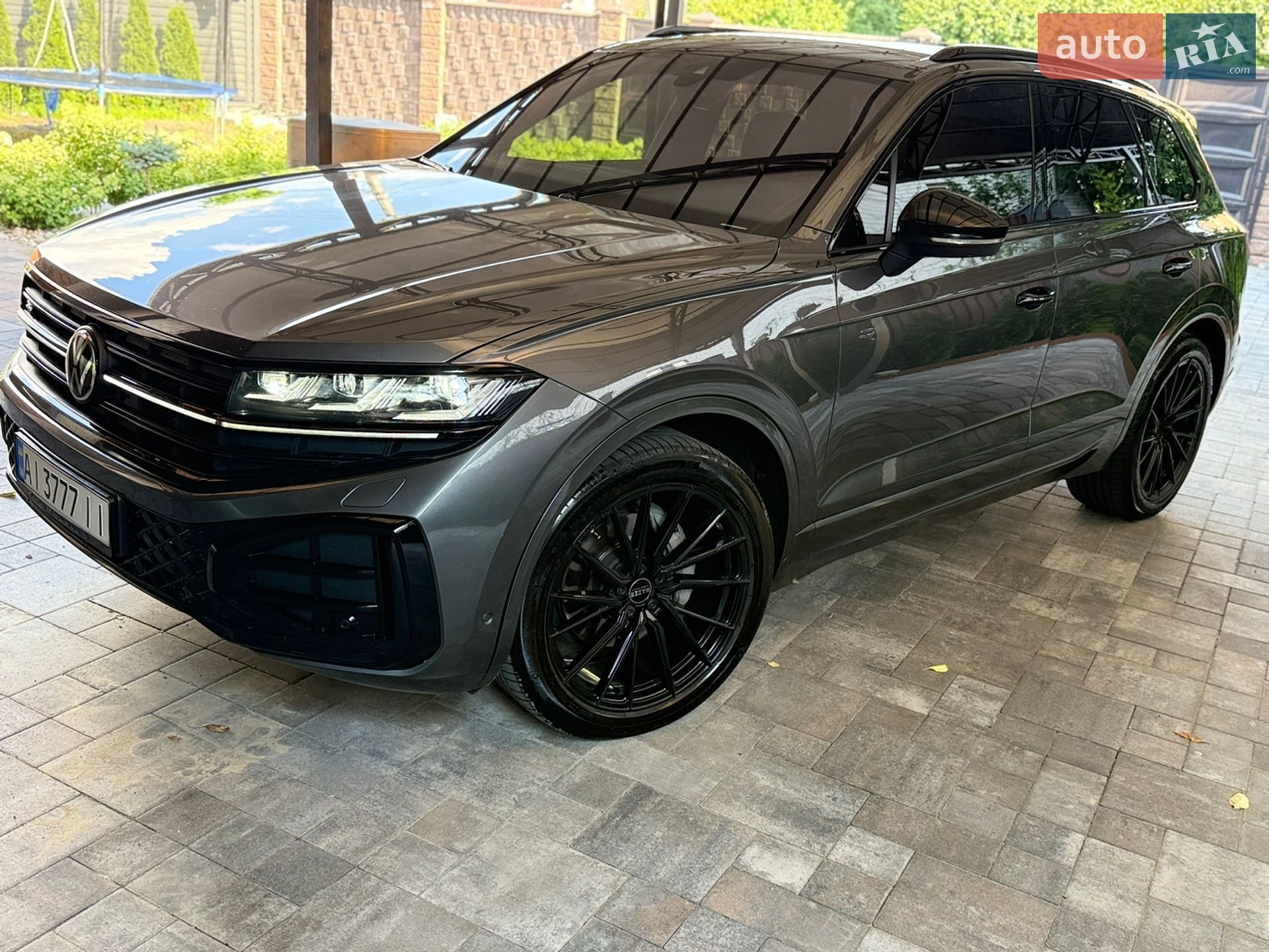Volkswagen Touareg 2024 VIN WVGZZZCR4RD014528 фото оголошення 2 з 18