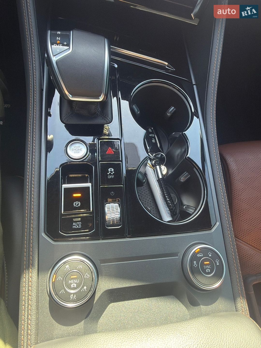 Volkswagen Touareg 2024 VIN WVGZZZCR4RD014528 фото оголошення 16 з 18