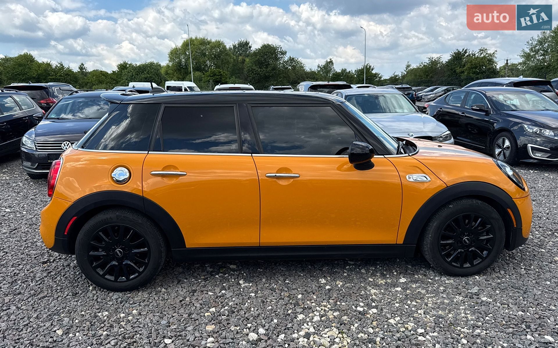 MINI Cooper 2016 VIN WMWXU3C53H2D32770 фото оголошення 8 з 20